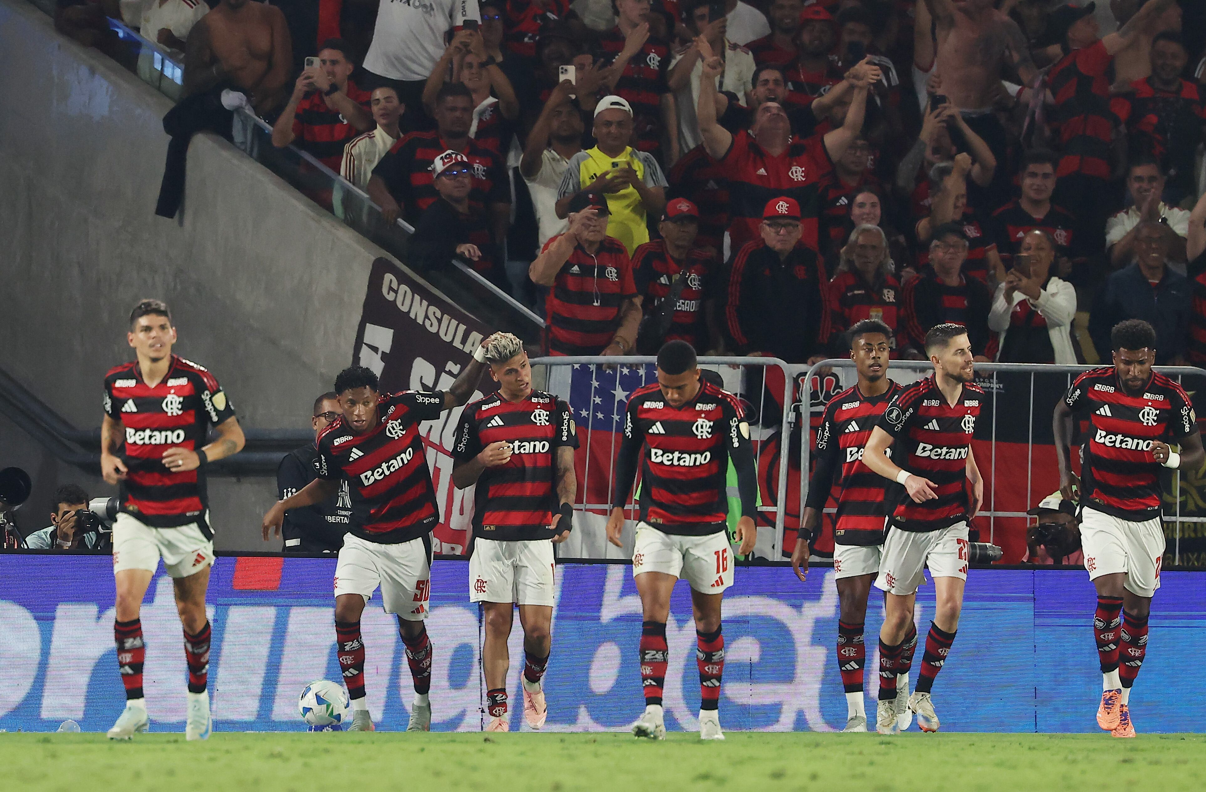 Flamengó celebró gracias a la actuación de Jorge Carrascal