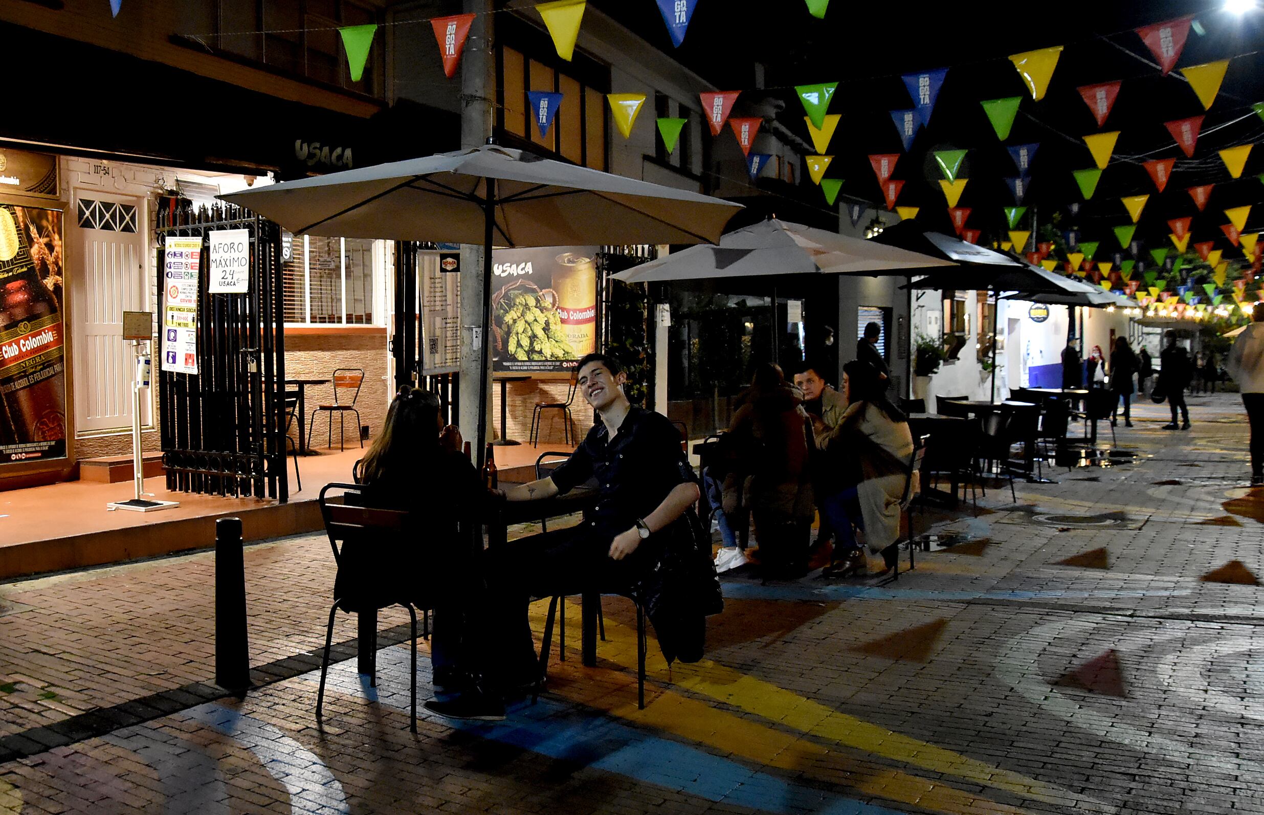 REATIVACION GASTRO - BARES BOGOTA
BOGOTA JUNIO 10 DE 2021

FOTOGRAFA ALEXANDRA RUIZ POVEDA