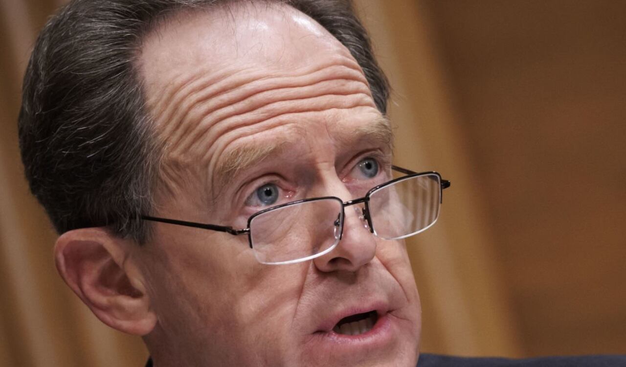 Pat Toomey es un congresista republicano que cree que la era de Donald Trump ya llegó a su fin