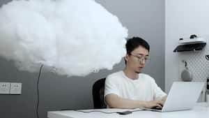 Un ingeniero chino creo una "nube mascota" para homenajear a su mascota fallecida.
Imagen de redes sociales publicado por @Knewz_Currently