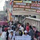 Imagen de los habitantes de Santa Rosa del Sur, Bolívar, que participan en la jornada de protesta contra Afinia para exigir soluciones a las fallas en el servicio de energía y cuestionar las altas tarifas.