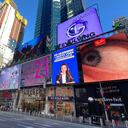 Así se observa la publicidad de la colombiana Sondra Macollins en New York.