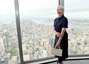 NEW YORK, NEW YORK Maye Musk mamá de Elon Musk Noam Galai/Getty Images for Empire State Realty Trust/AFP (Photo by Noam Galai / GETTY IMAGES NORTH AMERICA / Getty Images via AFP)