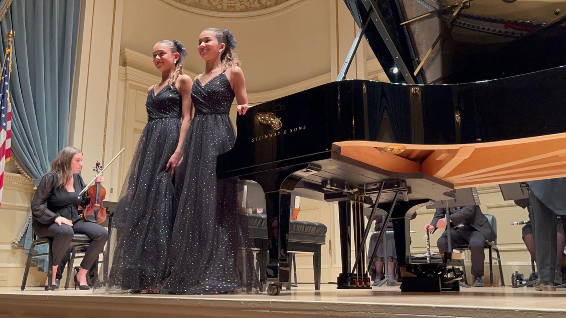 María José y Manuela Bernal Viana