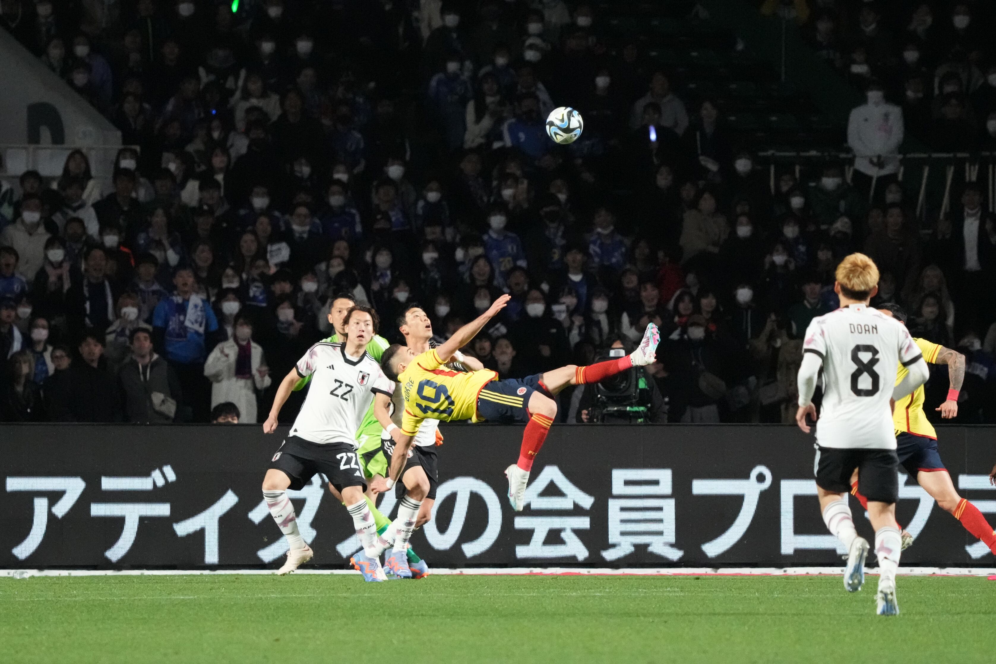 OSAKA, JAPAN - MARCH 28: Rafael Santos Borre of Colombia scores the team's second goal with an overhead kick during the international friendly between Japan and Colombia at Yodoko Sakura Stadium on March 28, 2023 in Osaka, Japan. (Photo by Koji Watanabe/Getty Images)