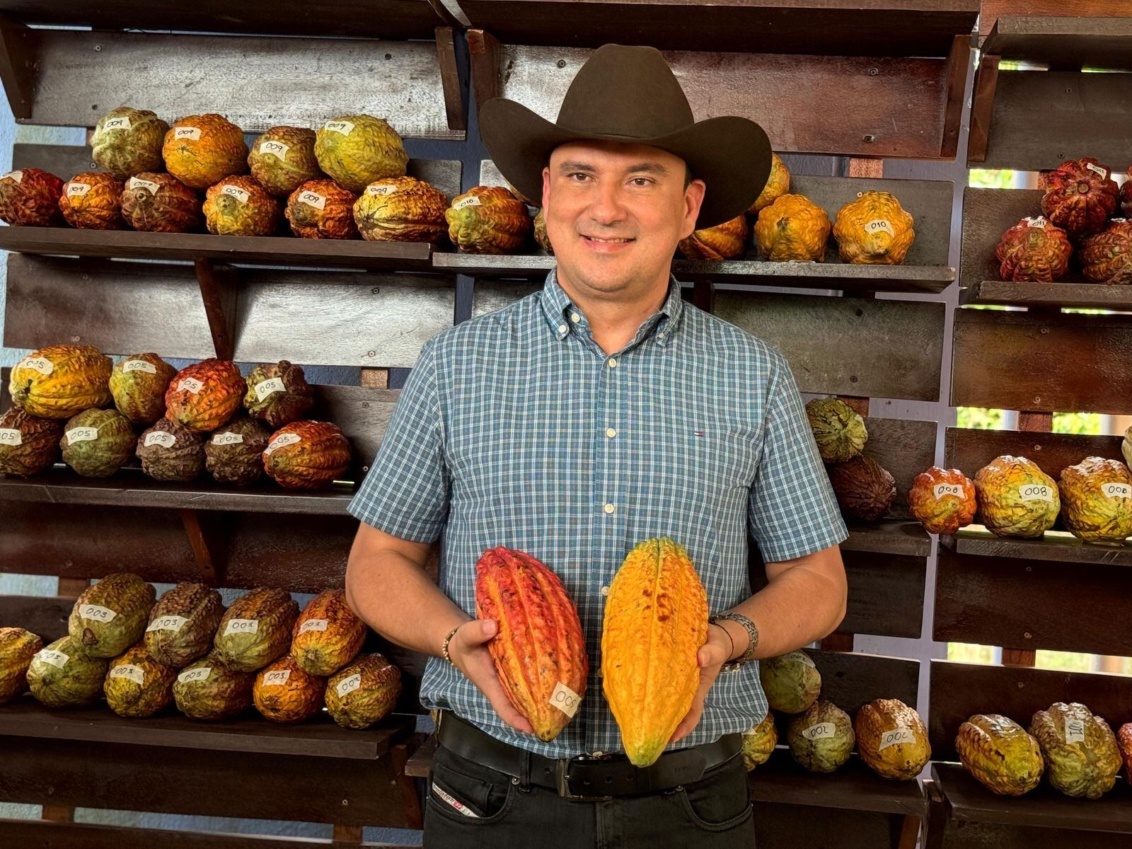Gobernador de Arauca, Renson Martínez Prada, en el Reinado del Cacao 2025