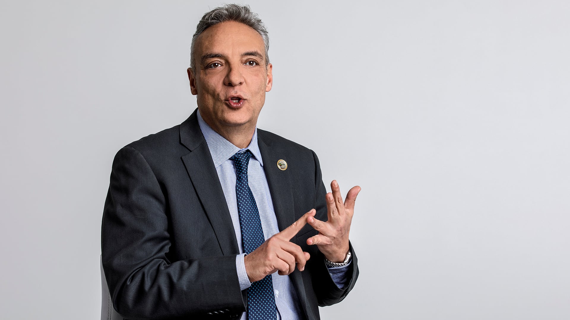 Invitados: Roberto Jairo Jaramillo, Gobernador del Quindío