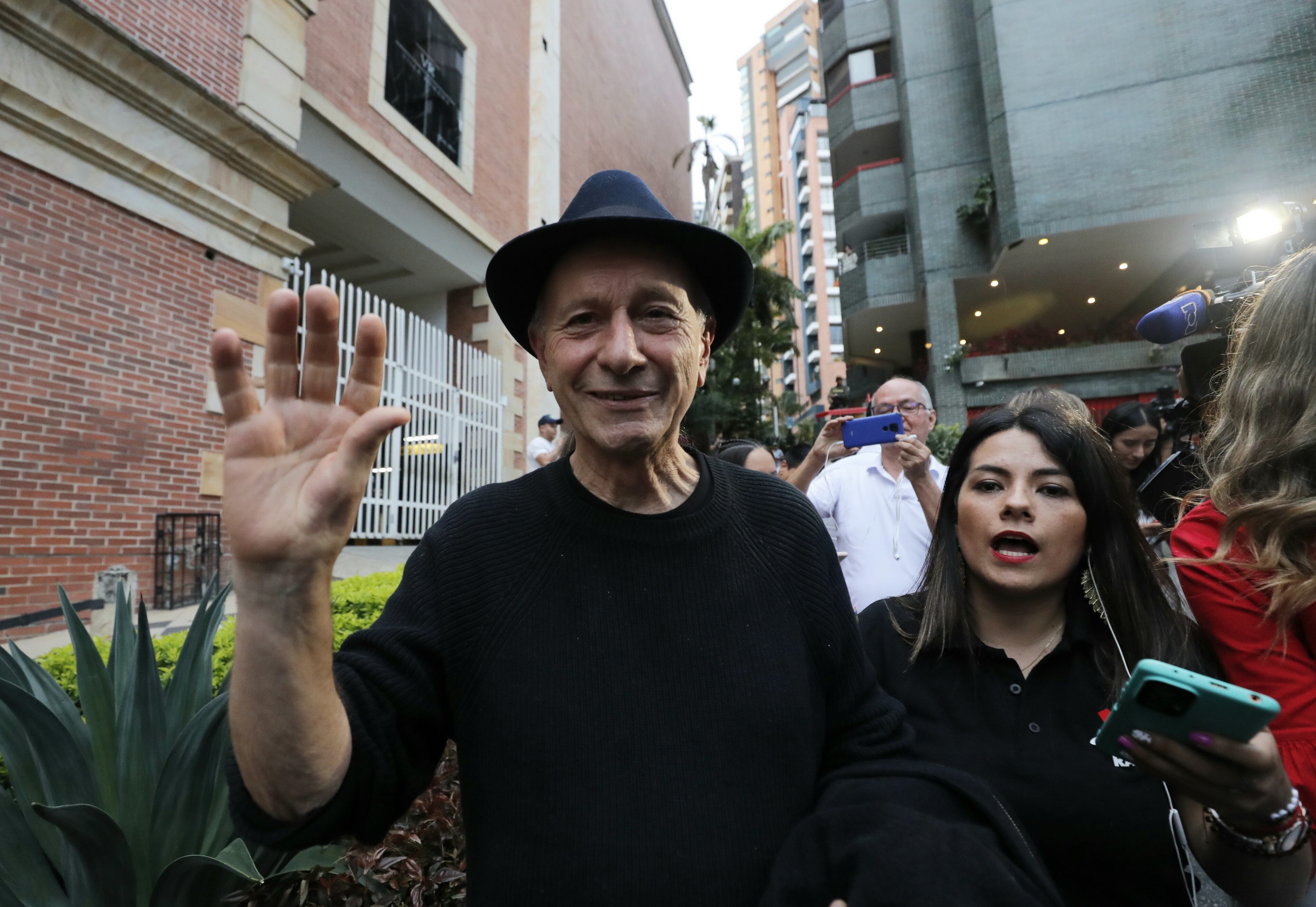 Angel Becassino asesor de la campaña de Rodolfo Hernández