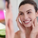 El pepino trae grandes propiedades para la piel. Sin embargo, su uso debe ser complementado con rutinas diarias de cuidado.