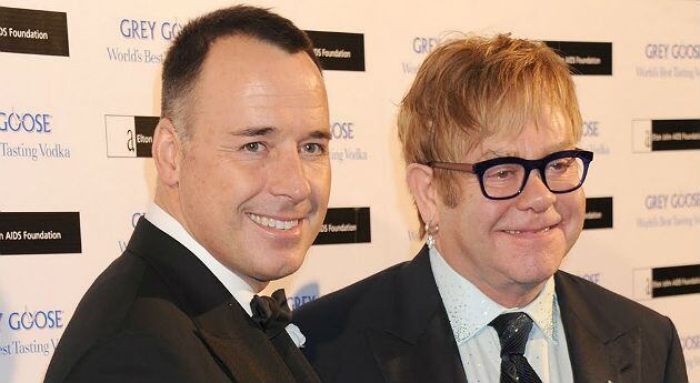 Elton John y su esposo David Furnish.