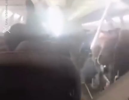 Momento del accidente de avión en Irán