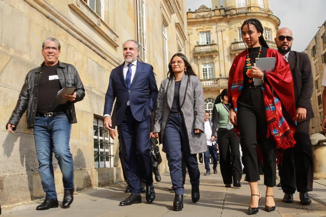 Juliana Guerrero (derecha) se ha convertido en un rostro conocido en el círculo de Benedetti.