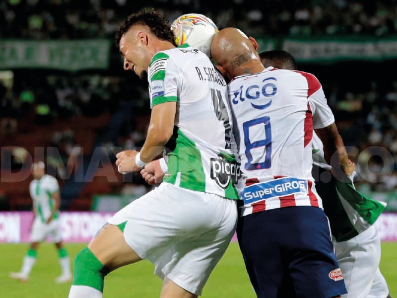 Los jugadores de Nacional salieron abucheados por su propia afición