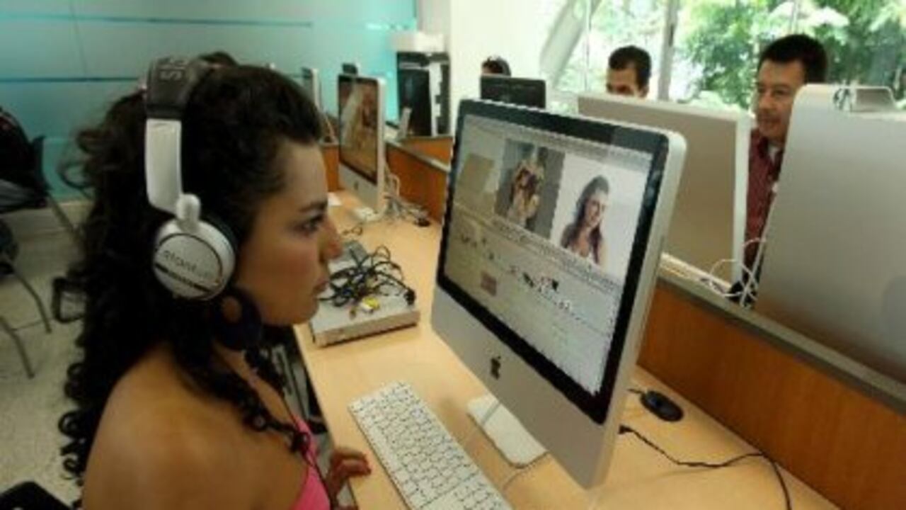 EL conocimiento de nuevas tecnologías favorece el posicionamiento laboral de los nuevos egresados.