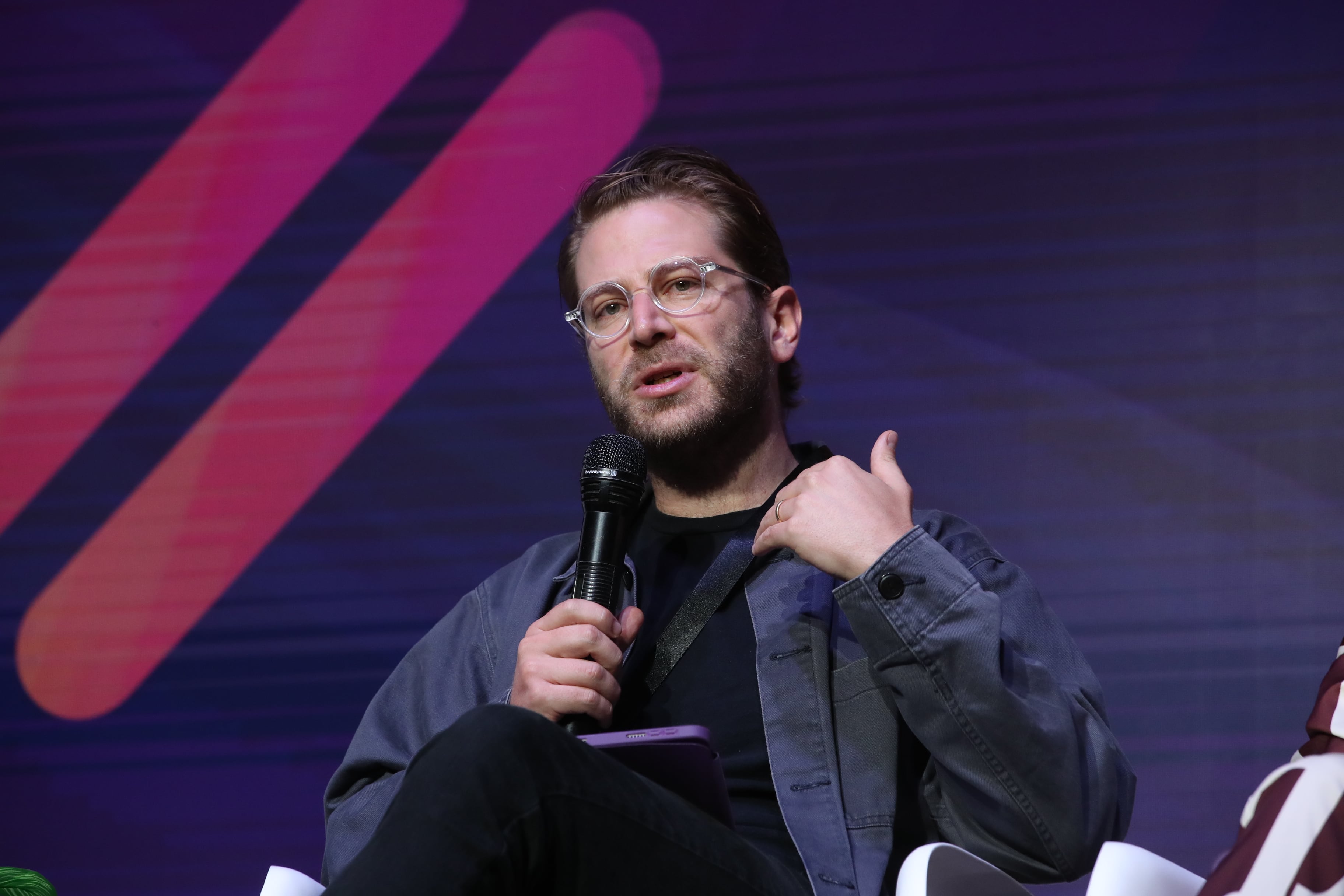 Foto Semana. Cumbre Líderes por la Educación (CLE) 24 y 25 de septiembre de 2025


Panel La IA: poder de Transformación en el aula

José Rafael Espinosa
CEO y cofundador de Mentu, creador de Shaia, IA para maestros
Vicky Ricaurte
CEO y cofundadora de Arukay
Ivaldo Torres Chávez
Rector de la Universidad de Pamplona (Unipamplona)
Rafael Eduardo Benjumea Hoyos
Gerente de evaluación y analítica de iM-PROVE


Modera: Pablo Arbeláez
Director del Centro de Investigación y Formación en IA (CinfonIA), de la Universidad de los Andes