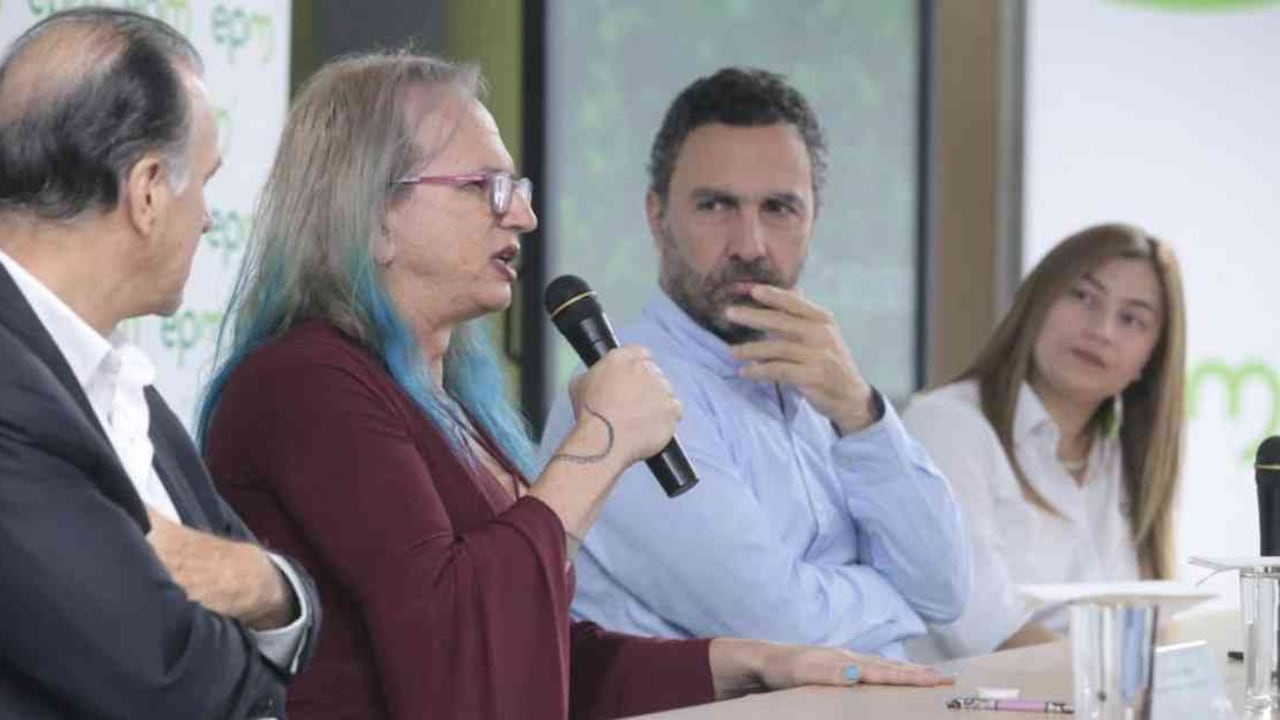 Brigitte Baptiste y Jorge Londoño de la Cuesta firmaron acuerdo por la conservación del río Cauca. Foto: EPM