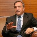 El gobernador de Antioquia, Luis Alfredo Ramos, advierte que los contratistas del departamento recibieron un mejor trato durante administradores anteriores a la suya.