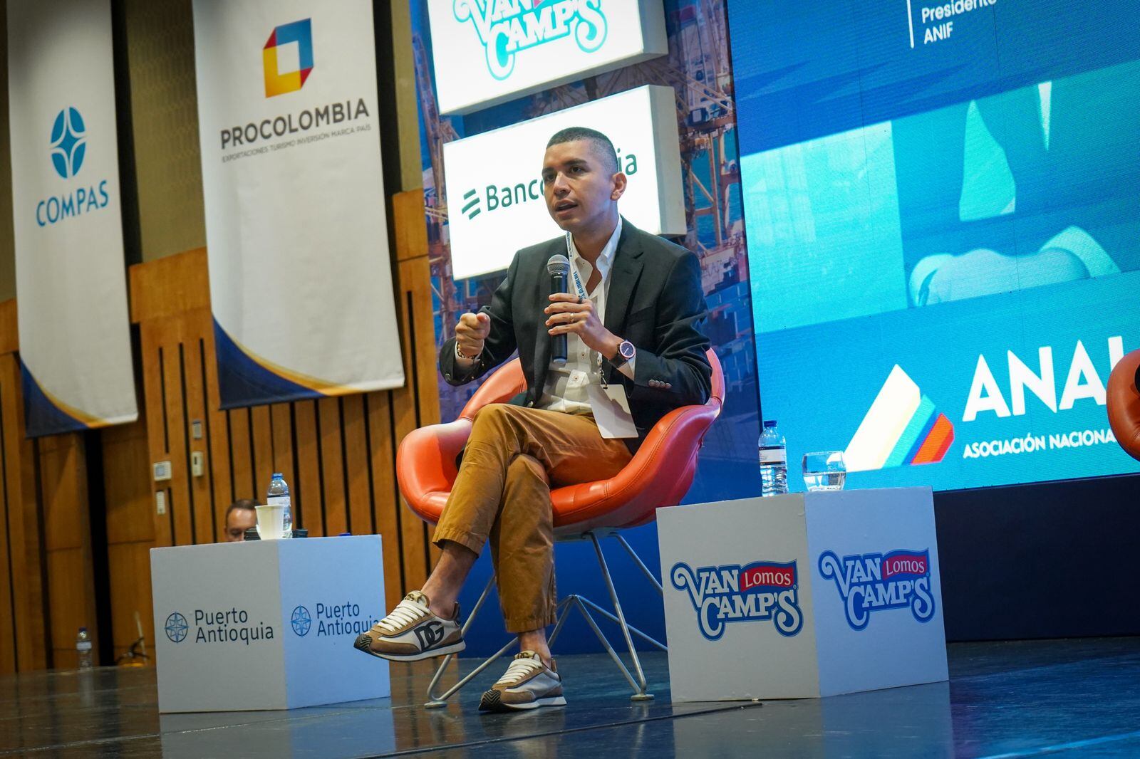 Jhonatan Malagón, presidente de Asobancaria en el panel de perspectivas económicas de Analdex.