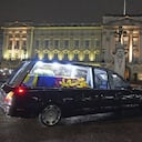 Isabel II será trasladada este miércoles desde el Palacio de Buckingham al Parlamento británico para realizar cuatro días de cámara ardiente.