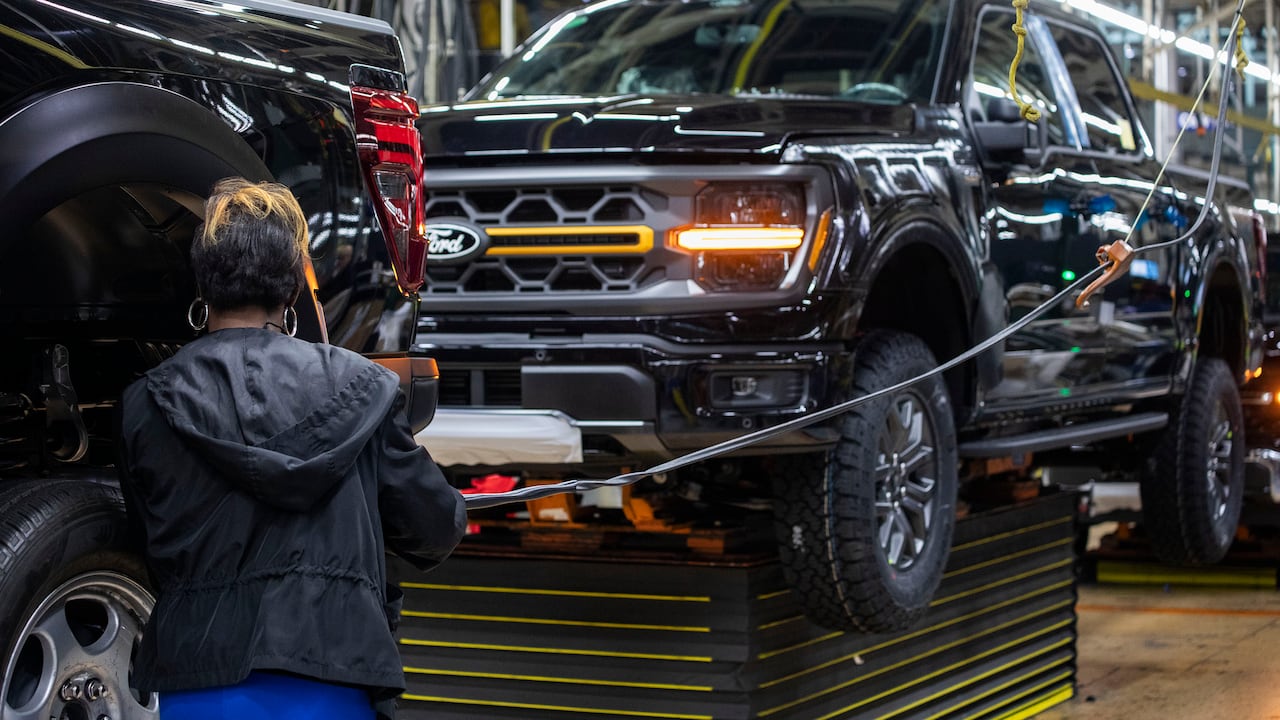 Ford sigue adelante con us estrategia para ofrecer más opciones de propulsión.
