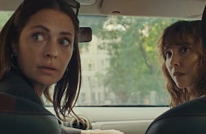 Basada en una historia real que dio origen a un movimiento, 'Belén' narra el caso estremecedor de Julieta, una joven acusada injustamente de cometer un aborto ilegal, y de Soledad Deza (Dolores Fonzi), la abogada valiente que se encarga de este caso altamente controversial y explosivo.