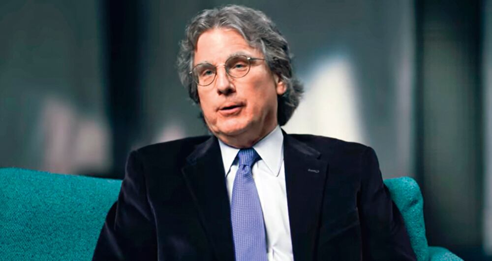 "En los primeros 50 años  Silicon Valley vendía hardware y software. En los últimos ha vendido a sus usuarios. Los anunciantes son clientes, y nosotros, el bien vendido": Roger McNamee