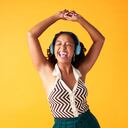 Spotify ofrece servicios de música, pódcast y videos.