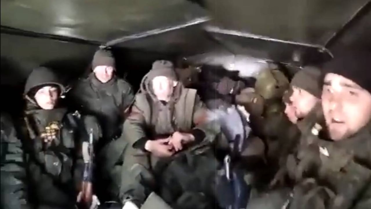 Video de soldados rusos mostrando su inconformidad por la guerra en Ucrania