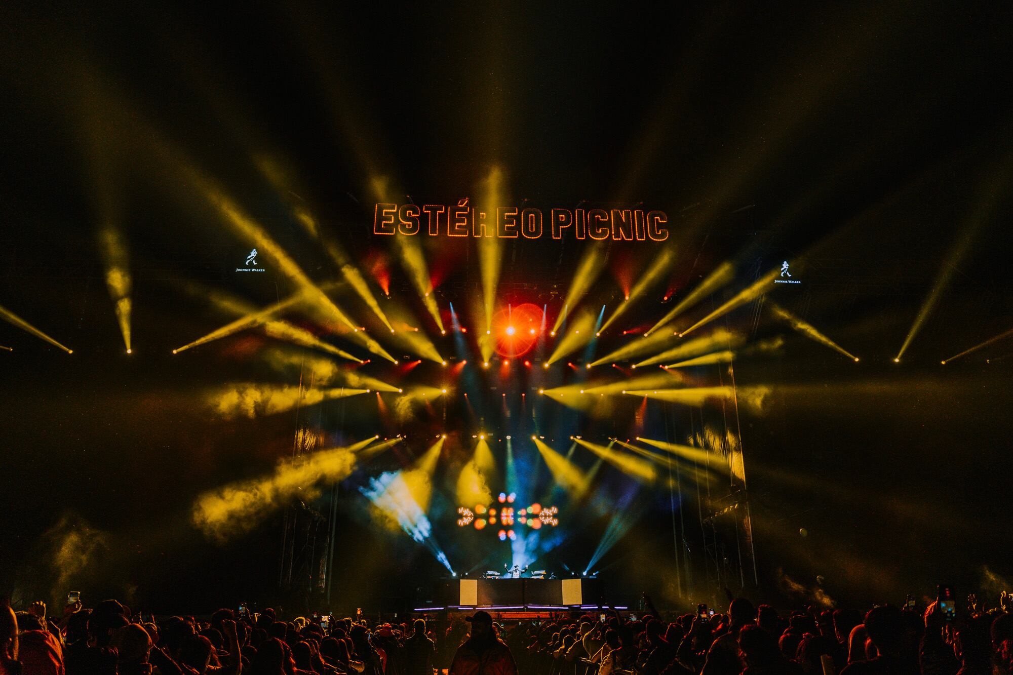 Bizarrap en vivo en el Festival Estéreo Picnic 2023.