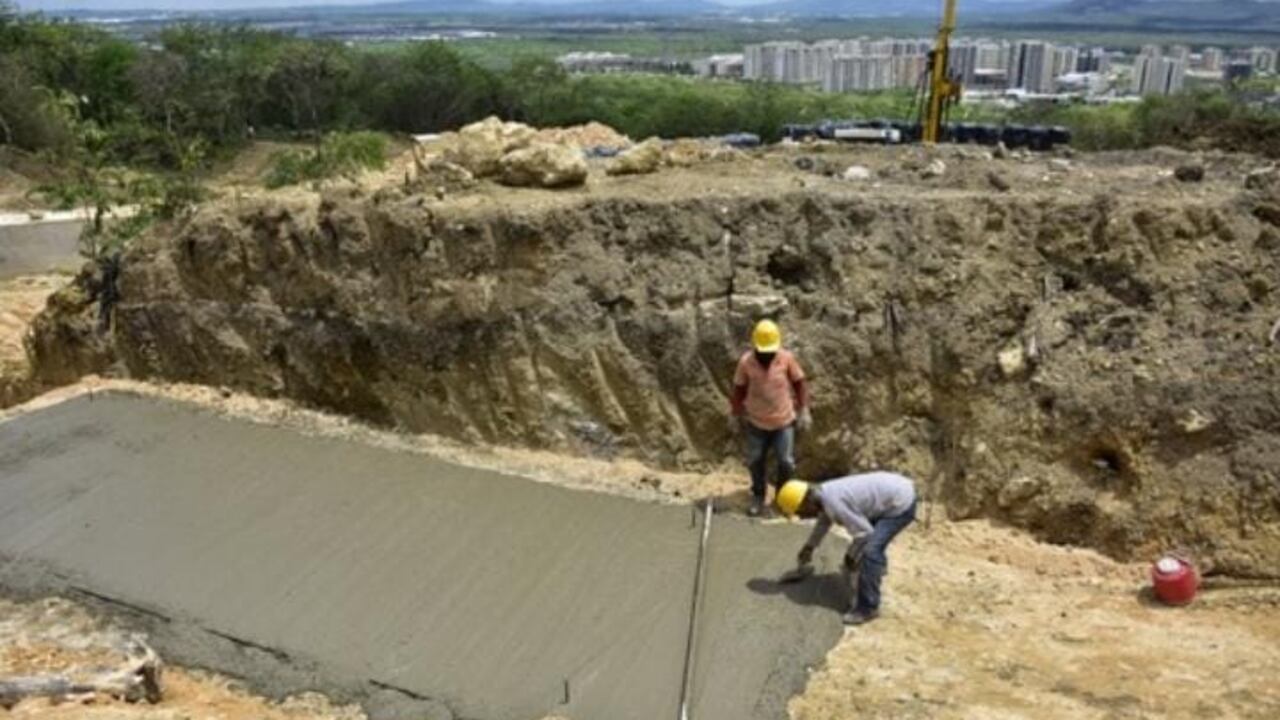 La pista, que se construye dentro del bosque urbano del sector de Miramar.