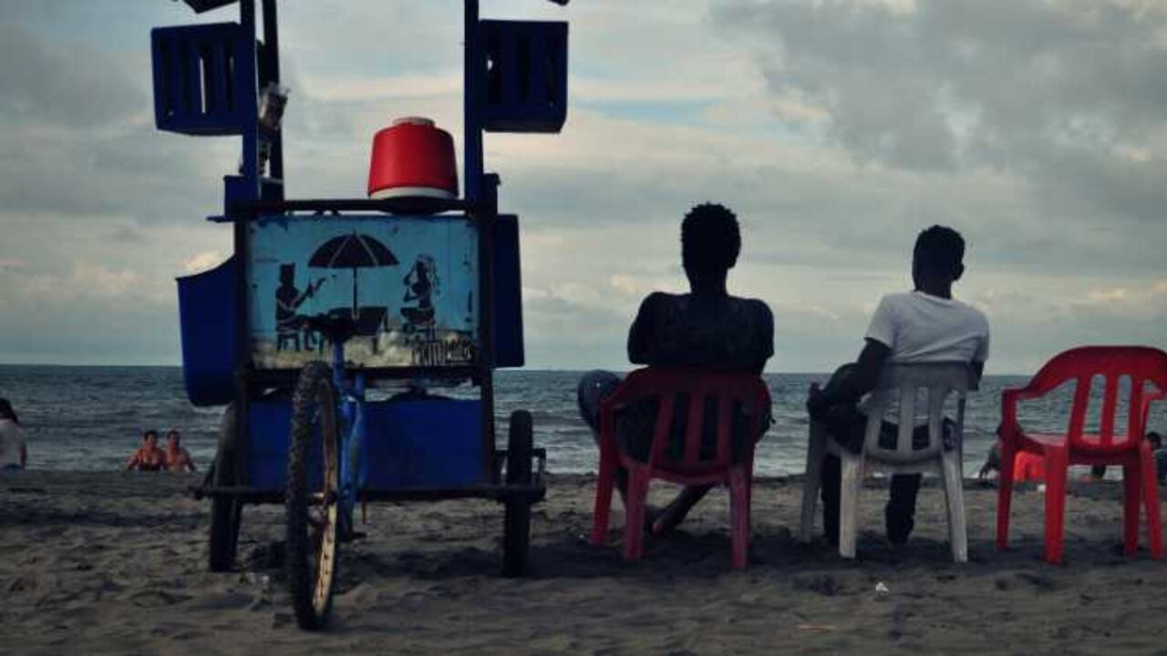 No deja de generar varios interrogantes el hecho que mientras el país fortalece sus relaciones comerciales con el mundo, el deterioro del bienestar se agudice en los departamentos que componen en el Pacífico.