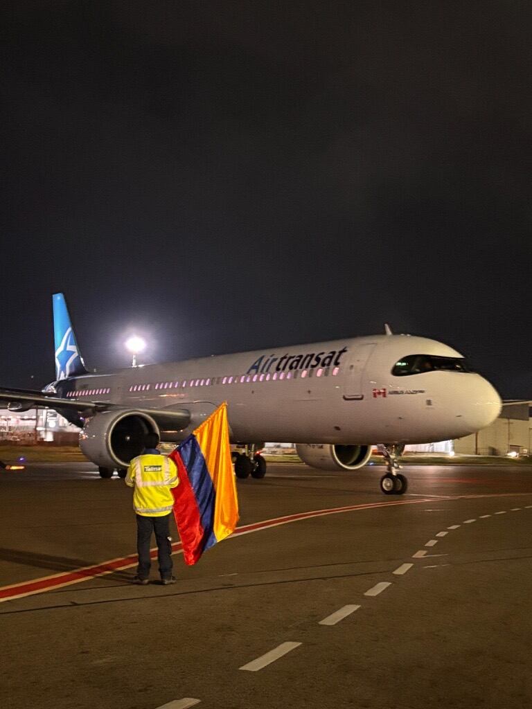 Desde el 1 de noviembre de 2025, Air Transat conecta a Toronto con Medellín, vía Cartagena, ampliando su presencia en Colombia y reforzando la conectividad aérea del país con Canadá.