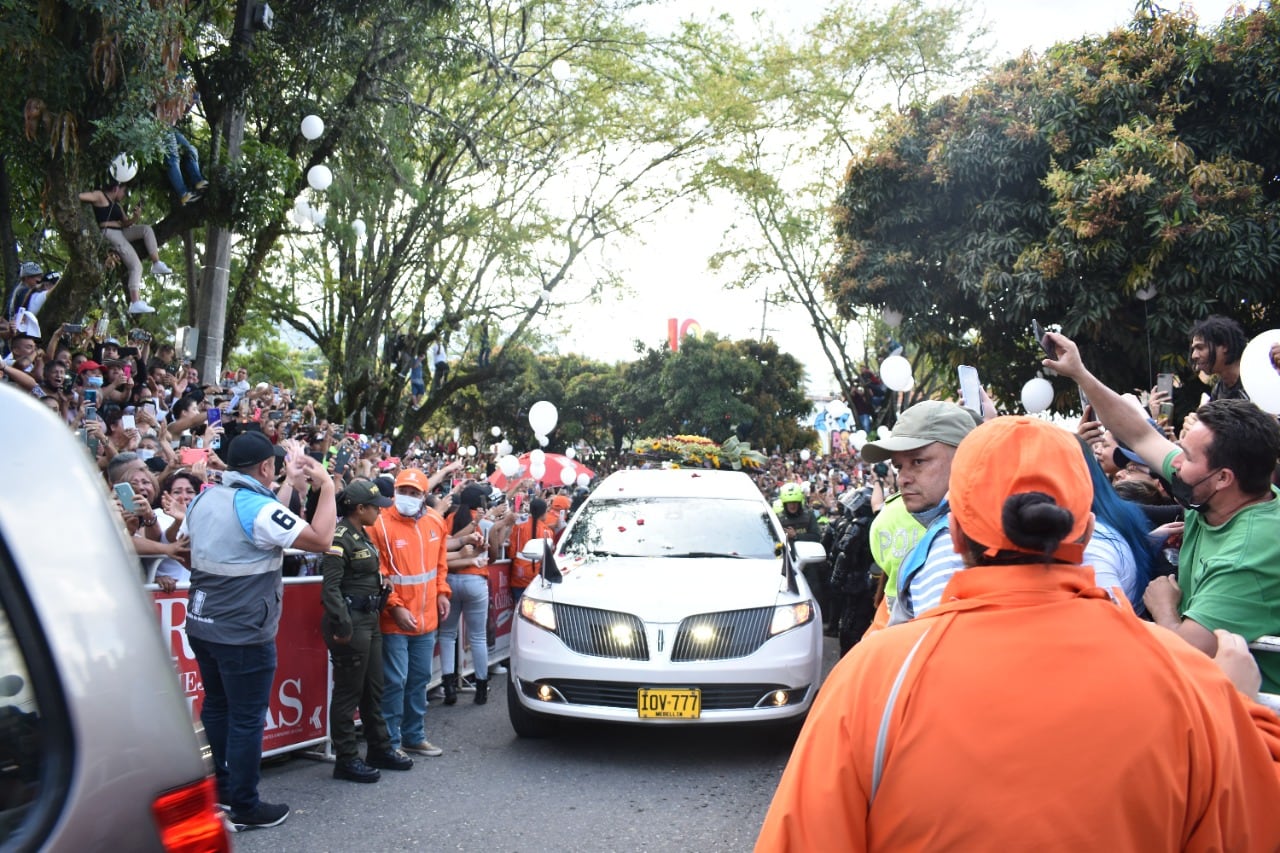 Exequias Darío Gómez Cementerio Campos de Paz