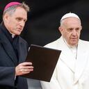 El papa Francisco no llamó papa a Benedicto XVI en su funeral.