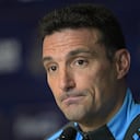 Scaloni en rueda de prensa.