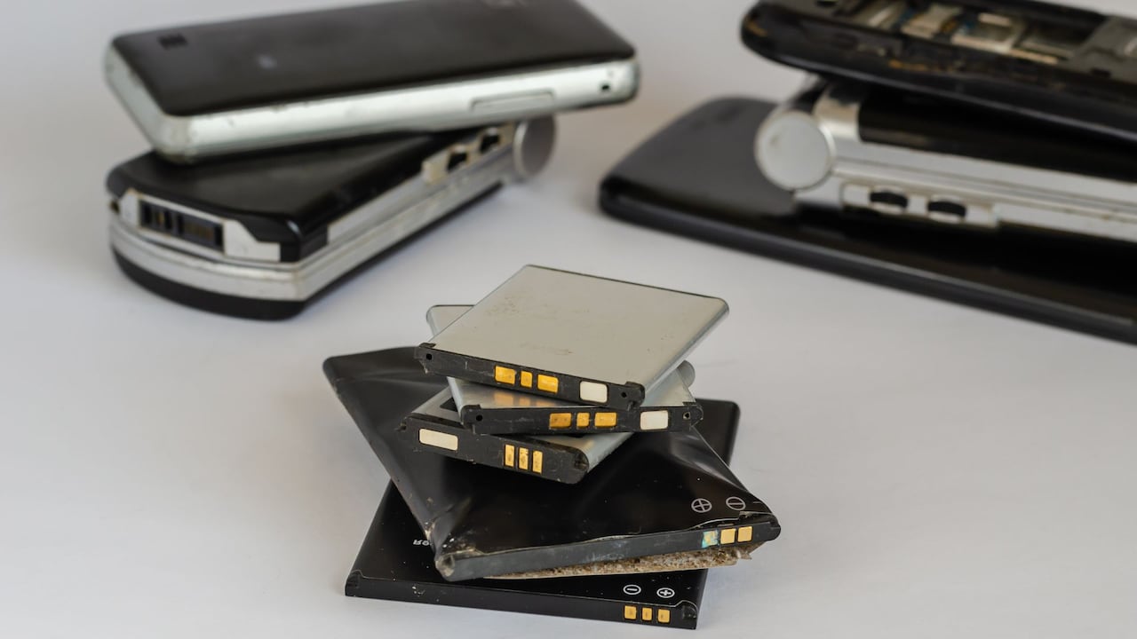 Una batería hinchada no tiene el mismo rendimiento de una normal.