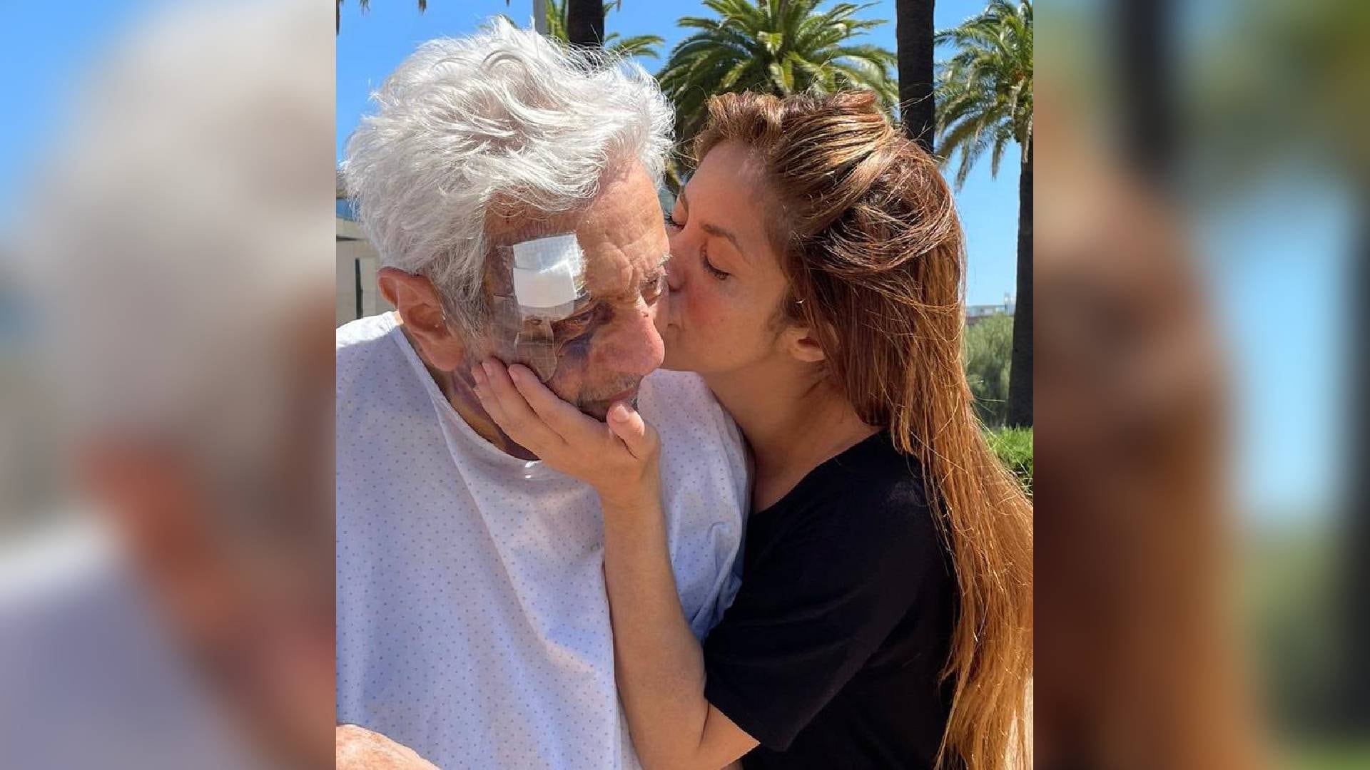 El padre de Shakira, William Mebarak, sufrió una caída importante y tuvo que ser llevado a un hospital.