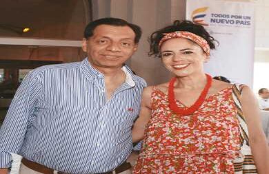 Héctor Riveros y Laura León.