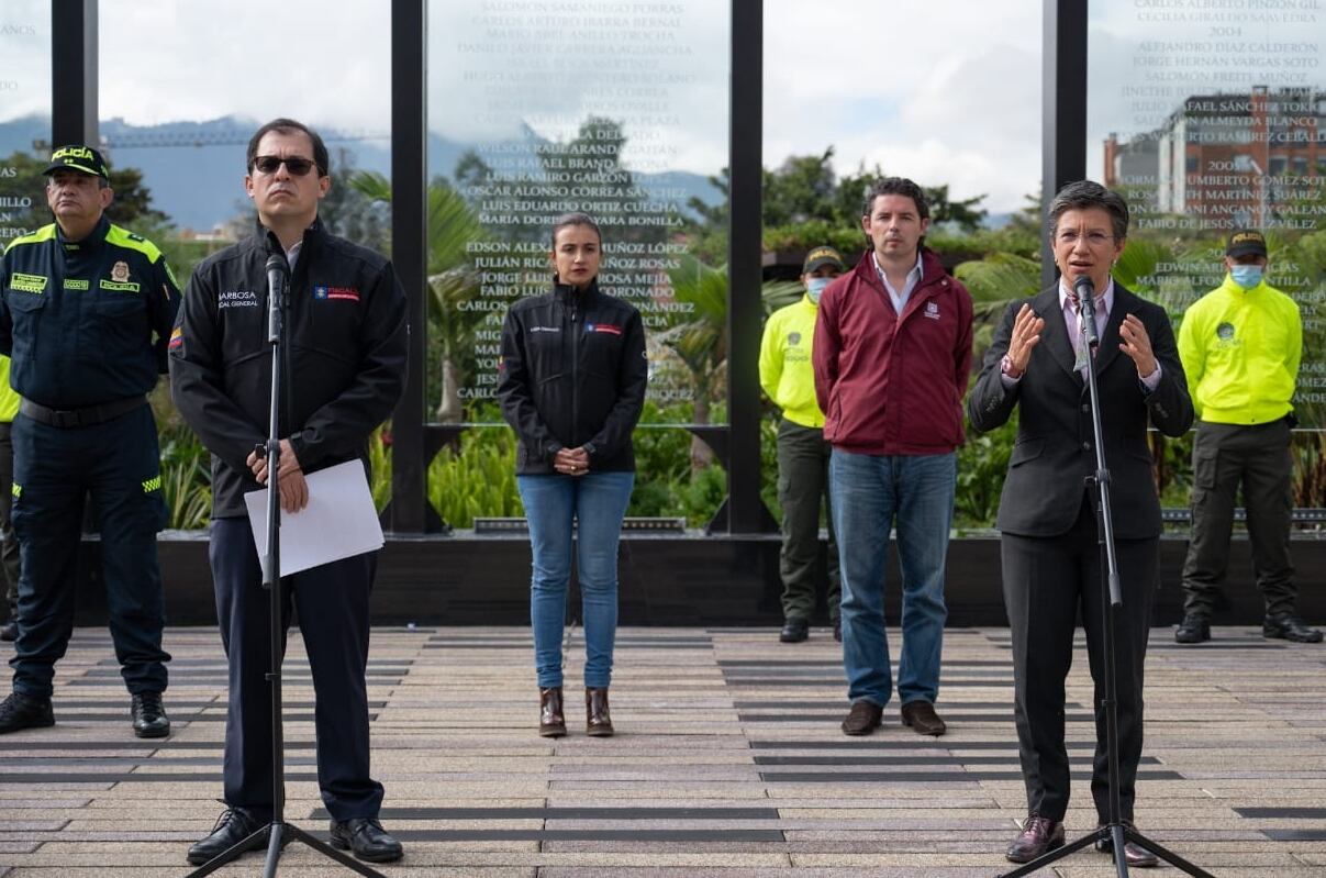 Fiscal general Francisco Barbosa y alcaldesa de Bogotá Claudia López