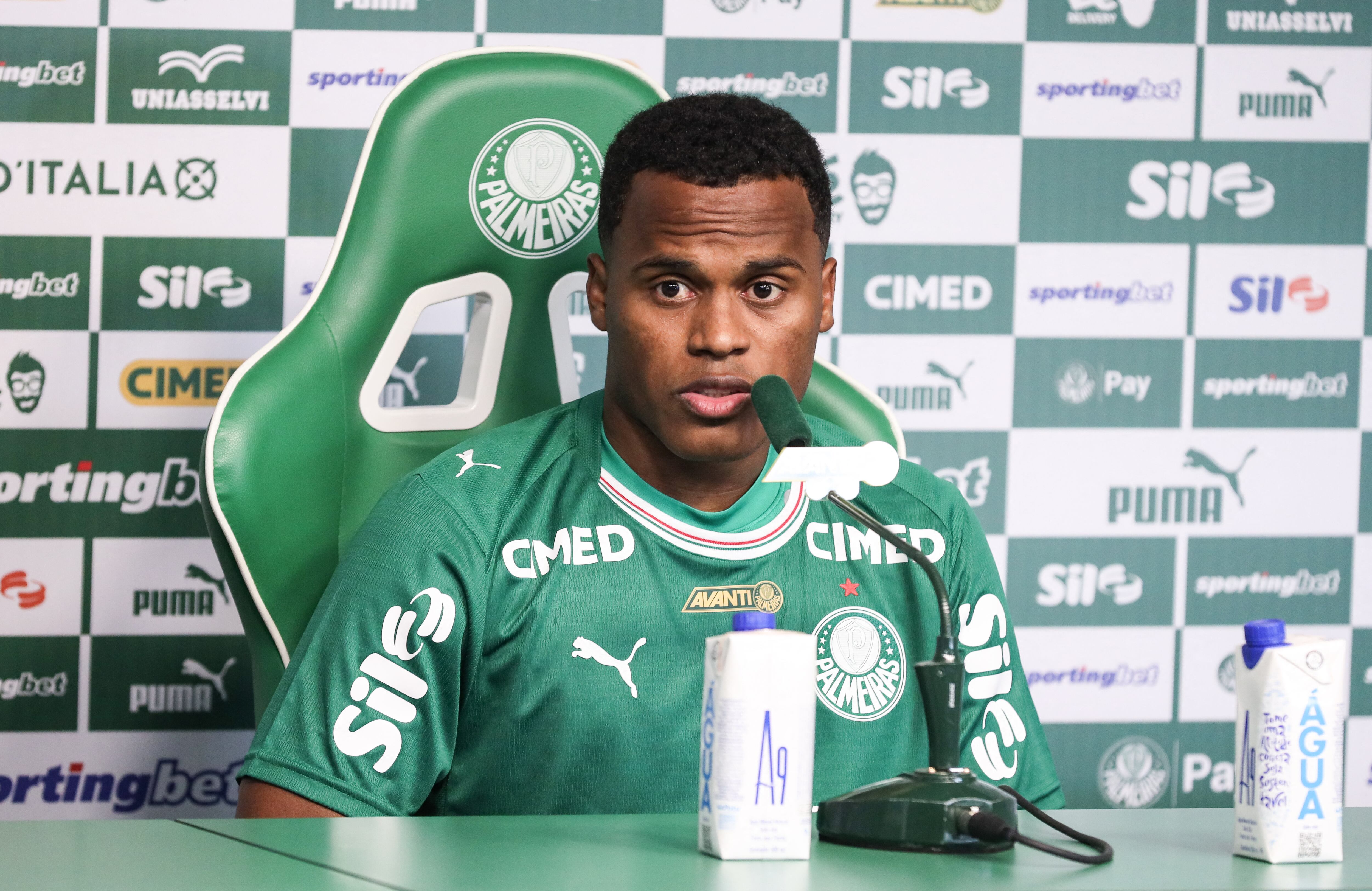 Jhon Arias como nuevo jugador de Palmeiras de Brasil.