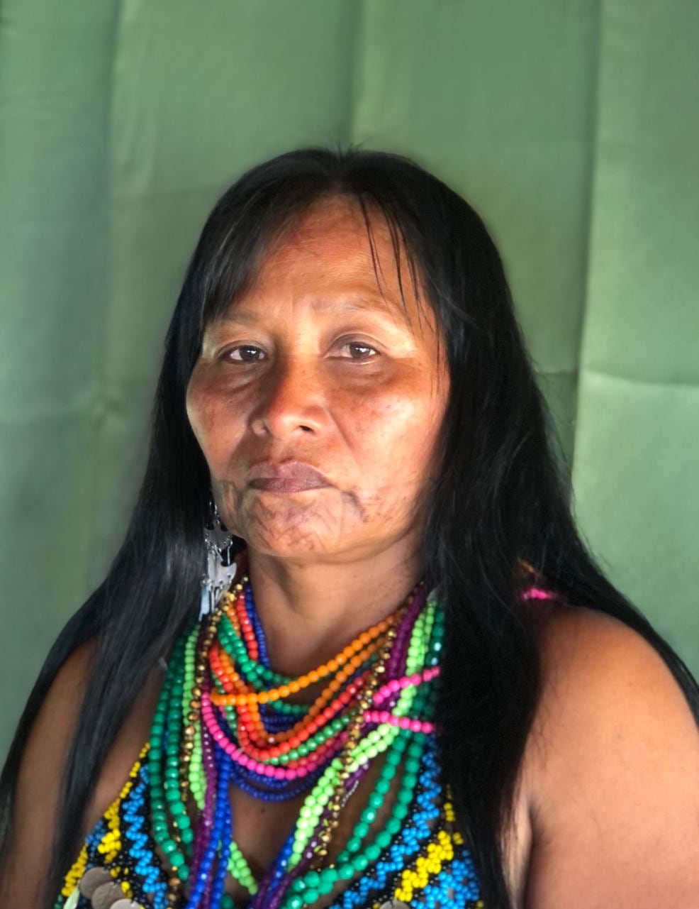 Adriana Martínez Dogirama, de 52 años de edad, en la isla en la que vive, cerca del lago Gatún, en inmediaciones de las esclusas de Miraflores del Canal de Panamá