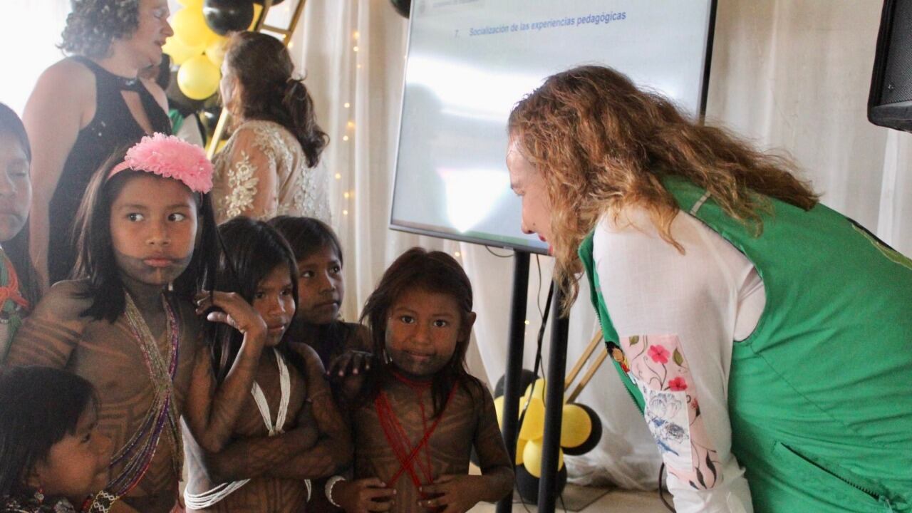El ICBF realizó la graduación de cuatro diplomados en Santander.