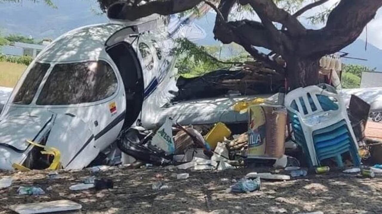 Según la información preliminar, hay varios heridos, entre ellos vendedores informales que se encontraban en la zona.