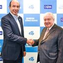 , el presidente de ETB, Sergio González y el director de Cafam, Luis Gonzalo Giraldo.