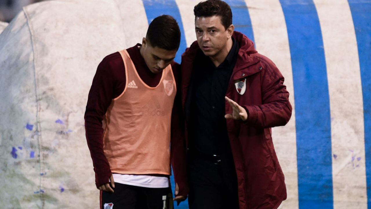 Juanfer Quintero con Gallardo en River.