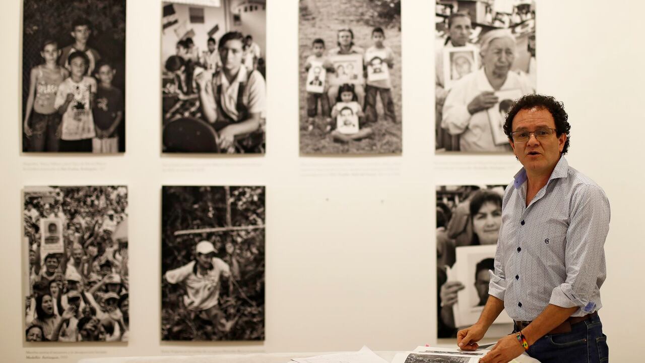 ‘El Testigo’, su más reciente trabajo, agrupa más de 500 fotografías capturadas entre 1992 y 2018.