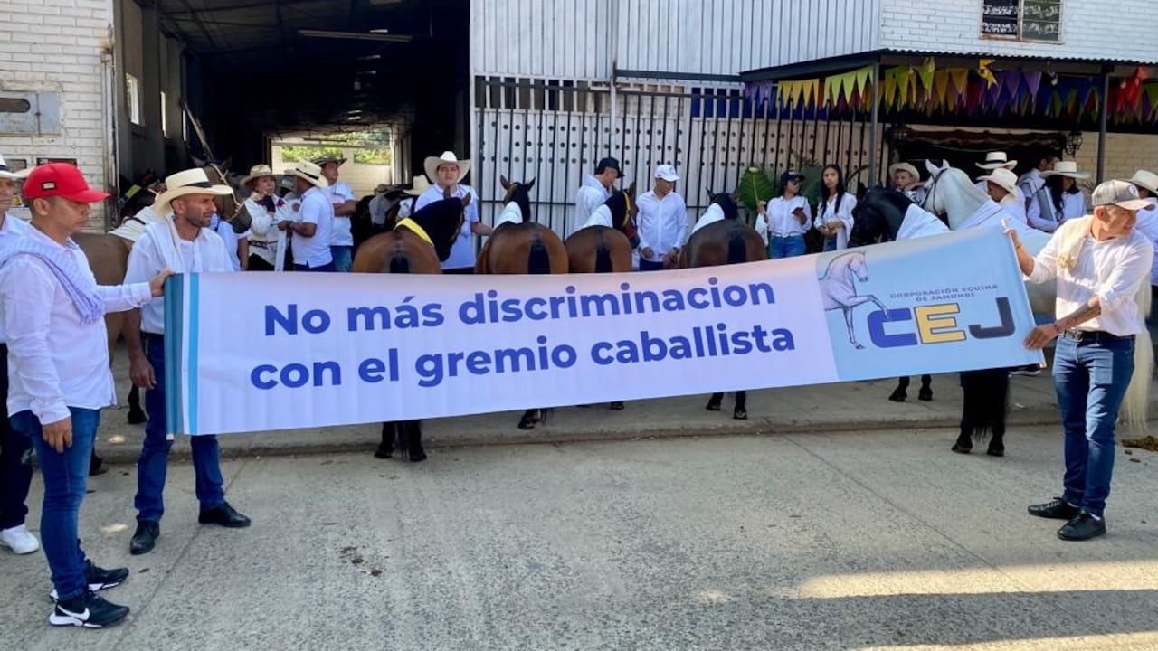 Caballistas rechazan cancelación de cabalgara en Jamundí.