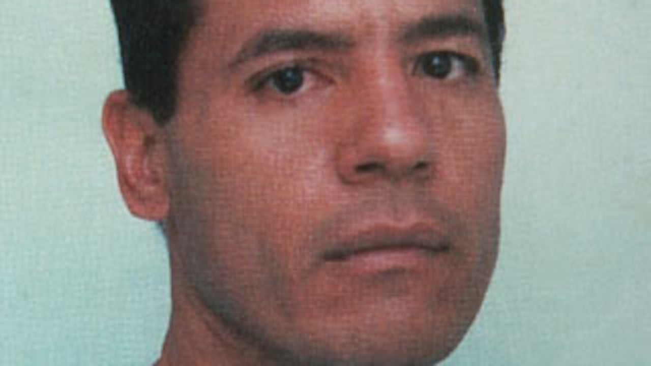 El jefe paramilitar ‘Ernesto Báez’ afirma que Carlos Castaño fue quien ordenó asesinar a su hermano, el fundador de las AUC, Fidel Castaño
