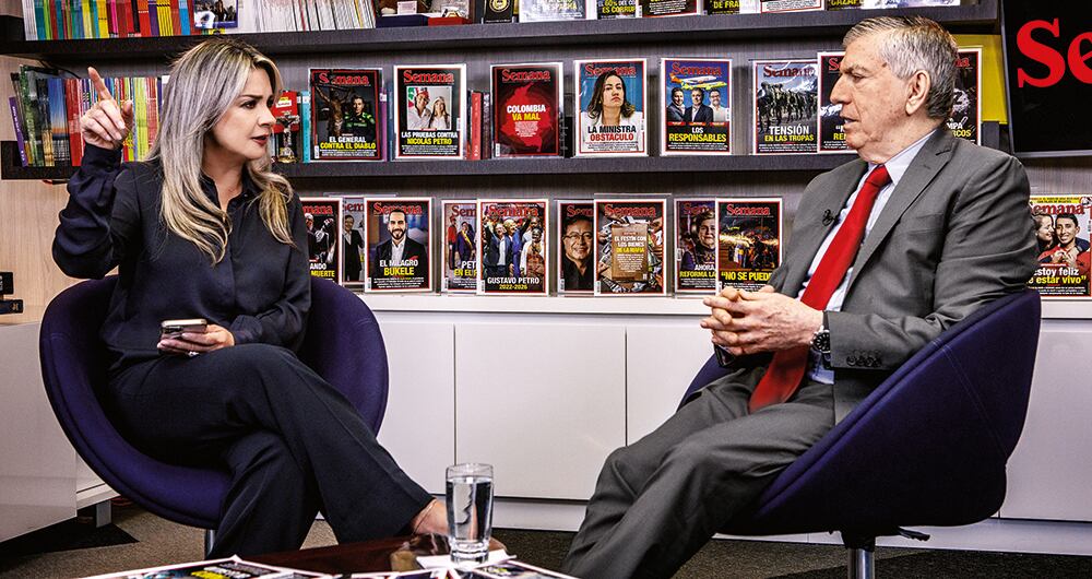 Vicky Dávila con César Gaviria.