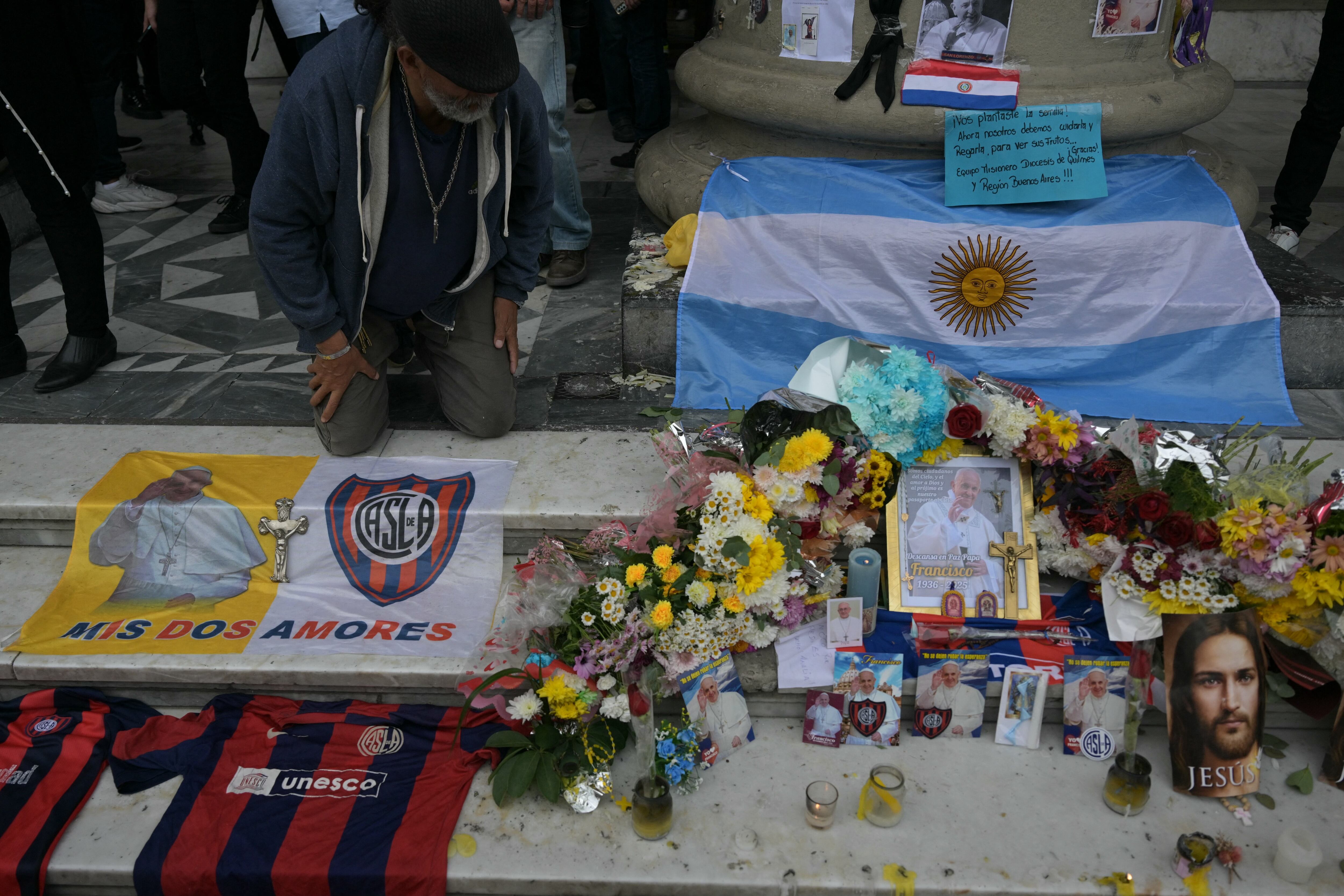 San Lorenzo' rindió homenaje al Papa Francisco